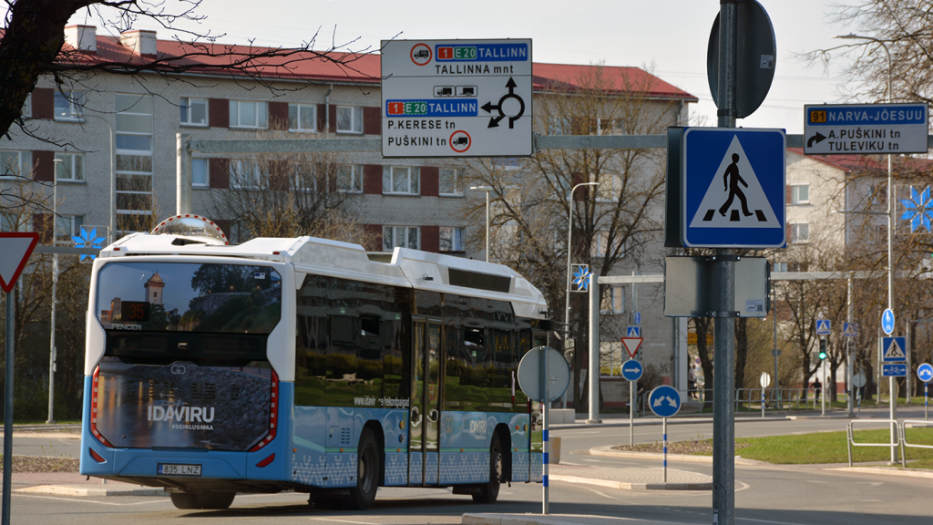 2026-06-03_Buss_Narvas_JK_1400x788.png
