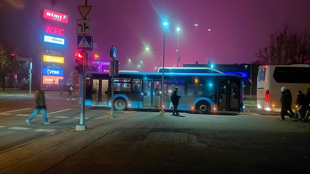 Bussiliiklus_Narva_linnas_JK.jpg